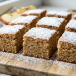 Fotografie culinara pentru Prăjitură cu mere de post care nu se lasă la mijloc, publicata pe Kepoli.