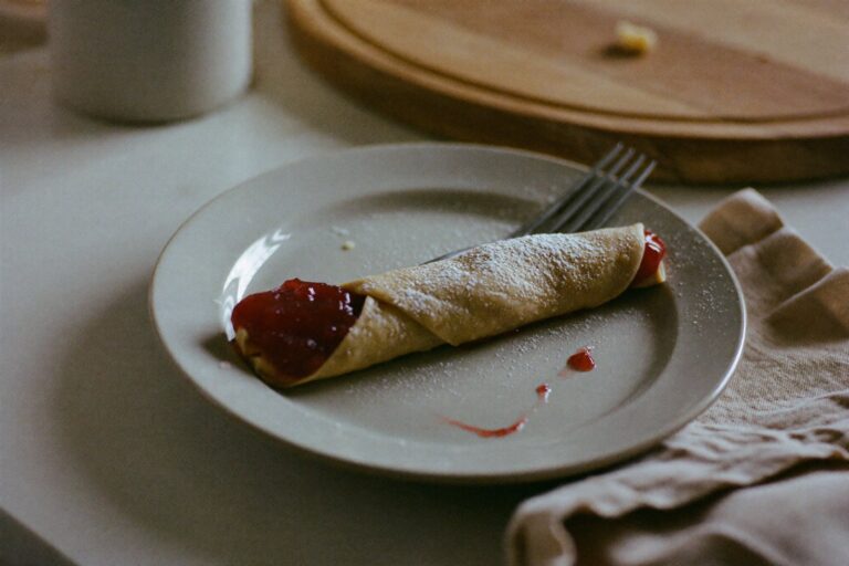 Thin Crêpes with Jam