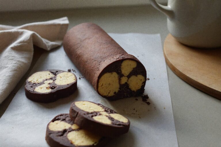 No-Bake Chocolate Biscuit Salami